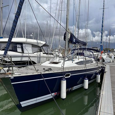 Voilier A Quai La Rochelle (Charente-Maritime) Exterior foto